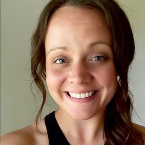 Meet your Posher, Alexandra